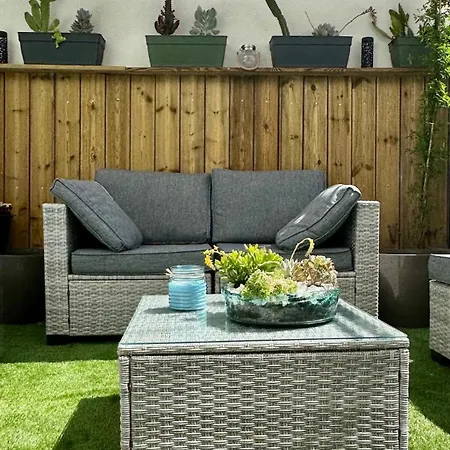 Victoria Regia By Ferias Em Figueira